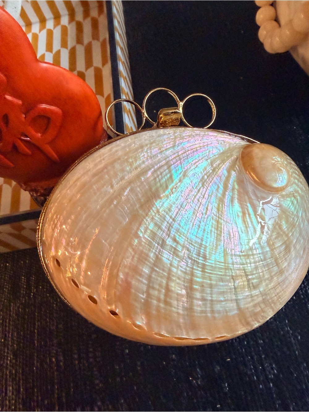 Iridescent Shell Crossbody Bag - Pearl and shard - Picture 8 of 9